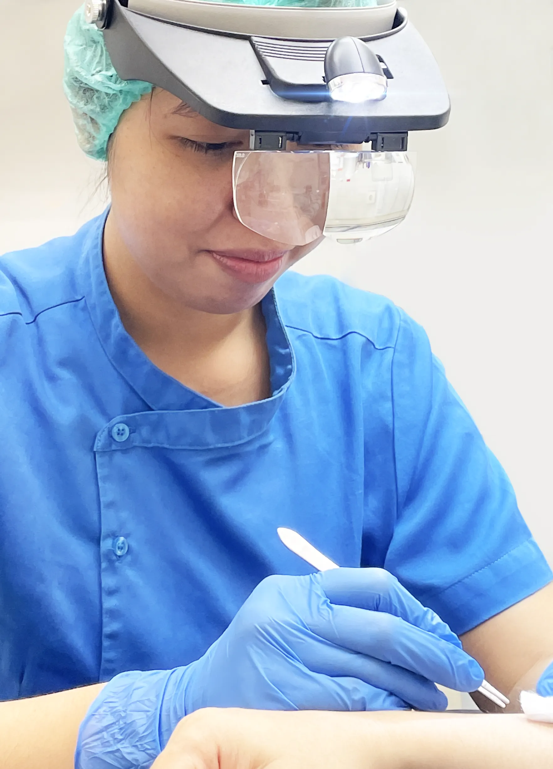 BSI nurse practitioner doing deep dive testing procedure